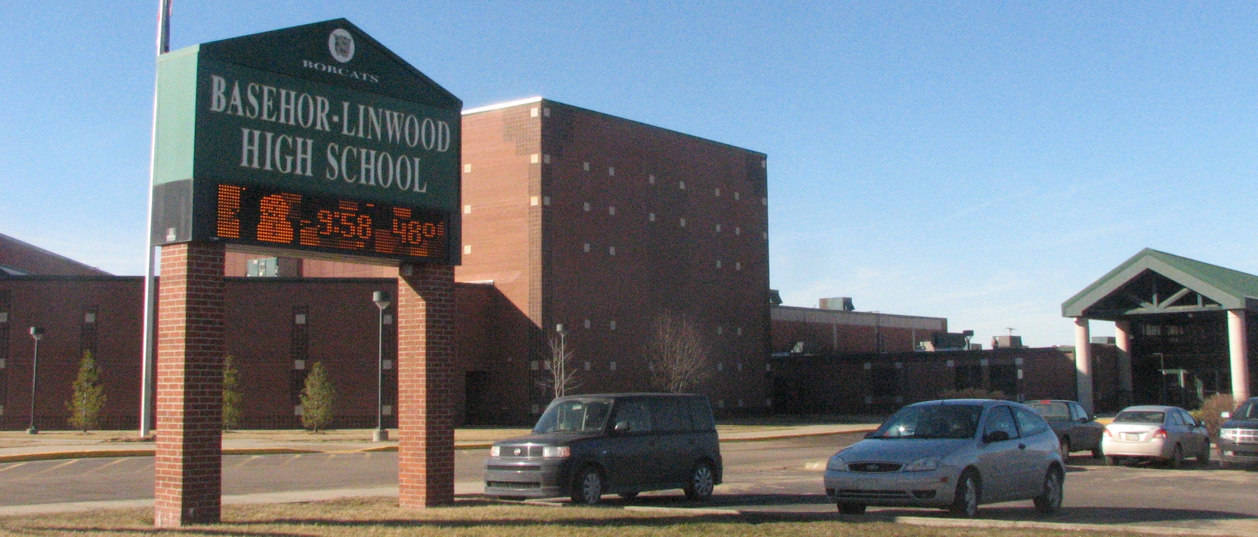 mattress sale basehor-linwood high school