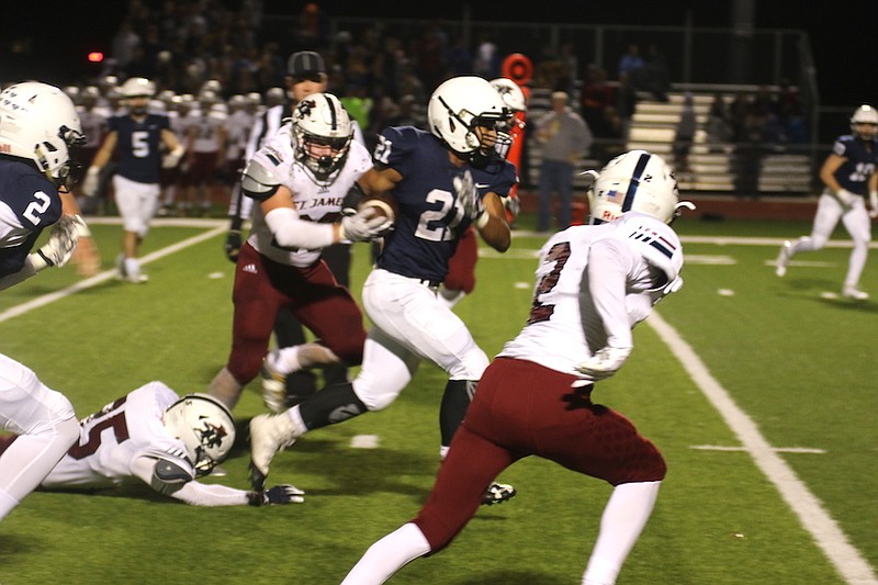 Mill Valley Football Team Takes Regional Title With Victory Over