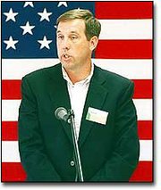 De Soto Mayor Dave Anderson outlines his plans in a State of the
City Address Thursday at the De Soto Chamber of Commerce meeting.